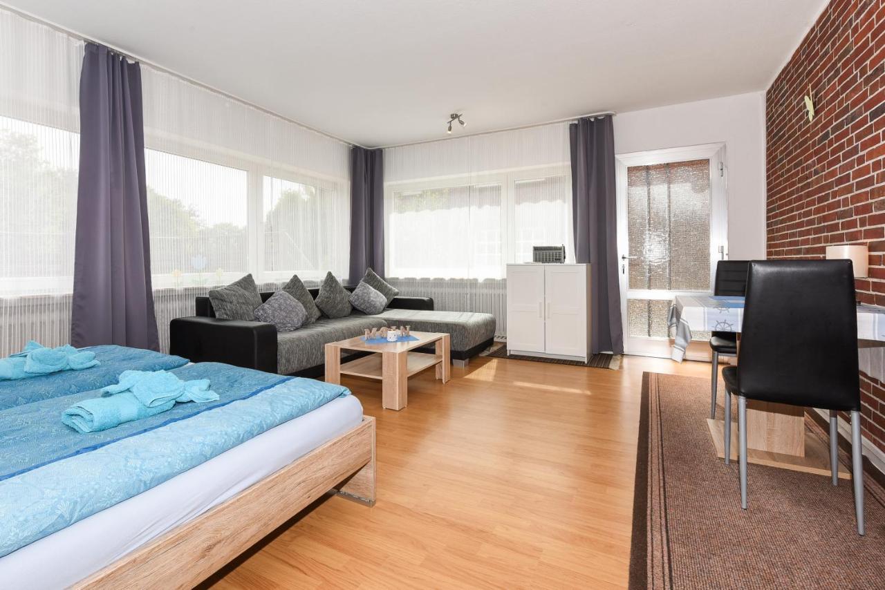 Ferienwohnungen Im Haus Waterkant Нойхарлингерзийл Екстериор снимка